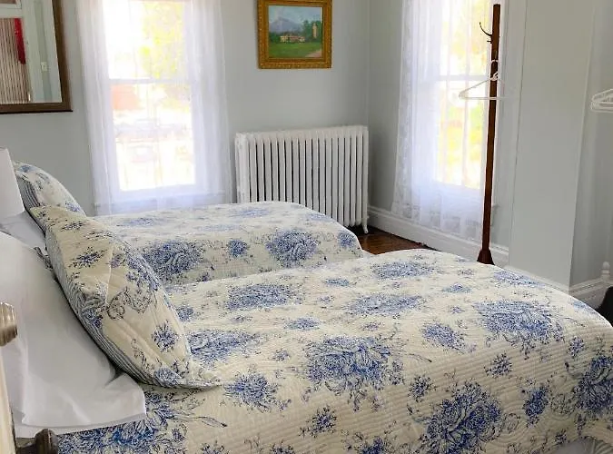Bed and breakfast The Victorian On Main 3*