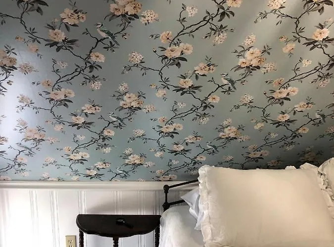The Victorian On Main Bed and breakfast Fairfield